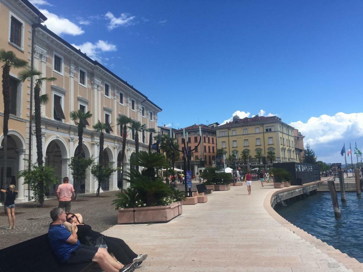 Appartamenti Al Golfo Salò Екстериор снимка